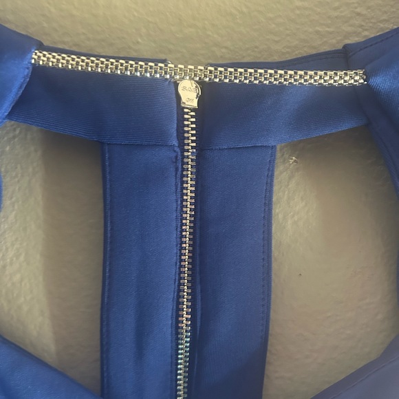 Guess dress size 2 - Picture 4 of 5